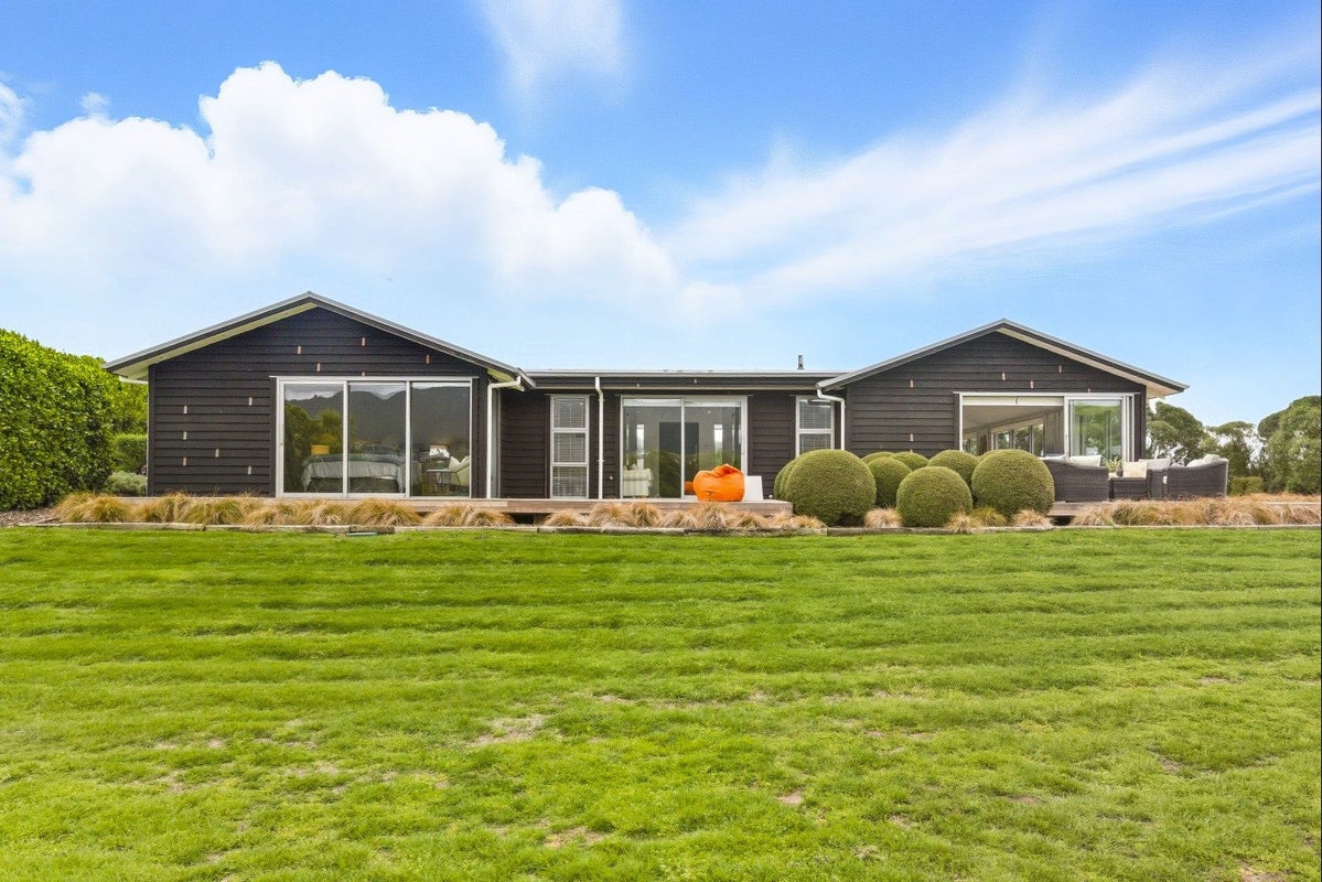 34 Pairuku Lane, Peka Peka - Carousel 2