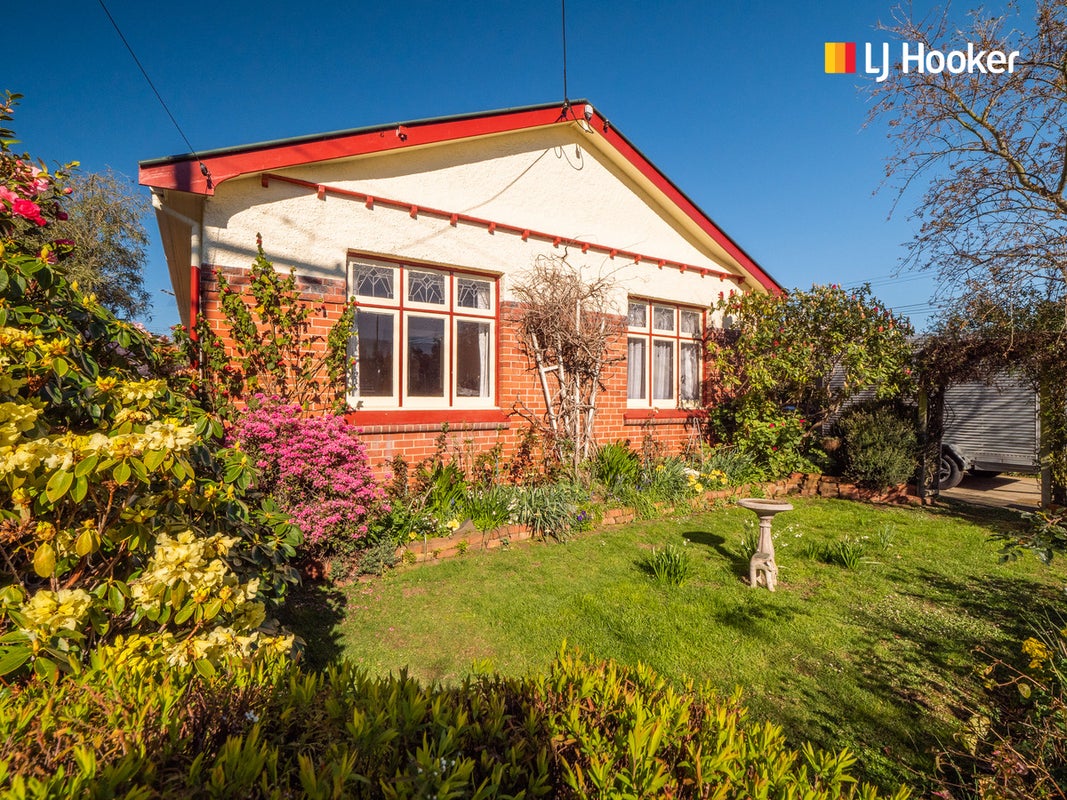 61 Galloway Street, Mornington, Dunedin - Carousel 1