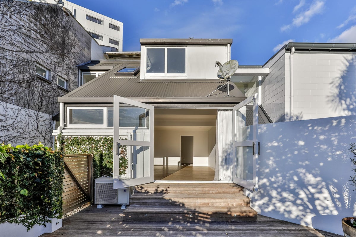 2/14 Alberon Street, Parnell, Auckland - Carousel 2