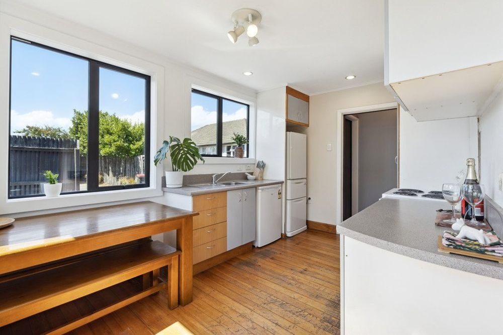 2/7 Wilmot Street, Northcote, Christchurch - Carousel 2