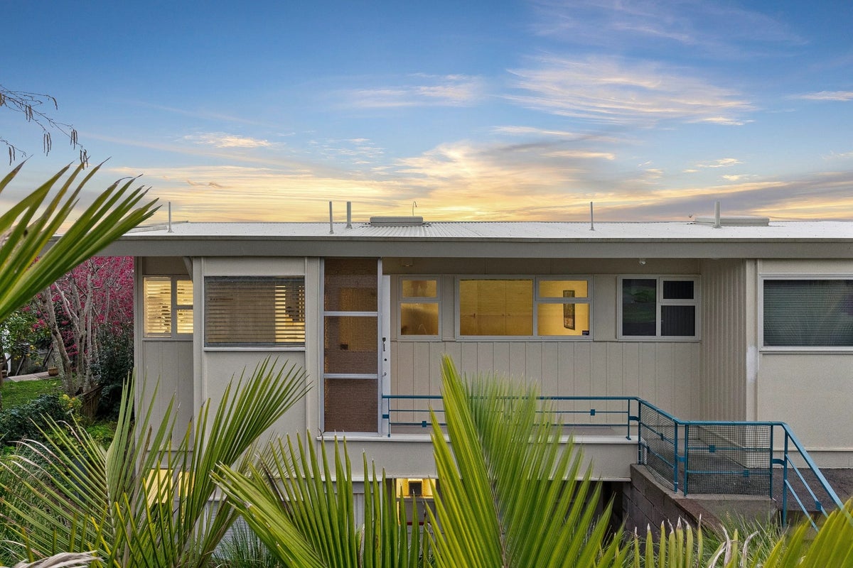 1/25 Pukerangi Crescent, Ellerslie, Auckland - Carousel 2