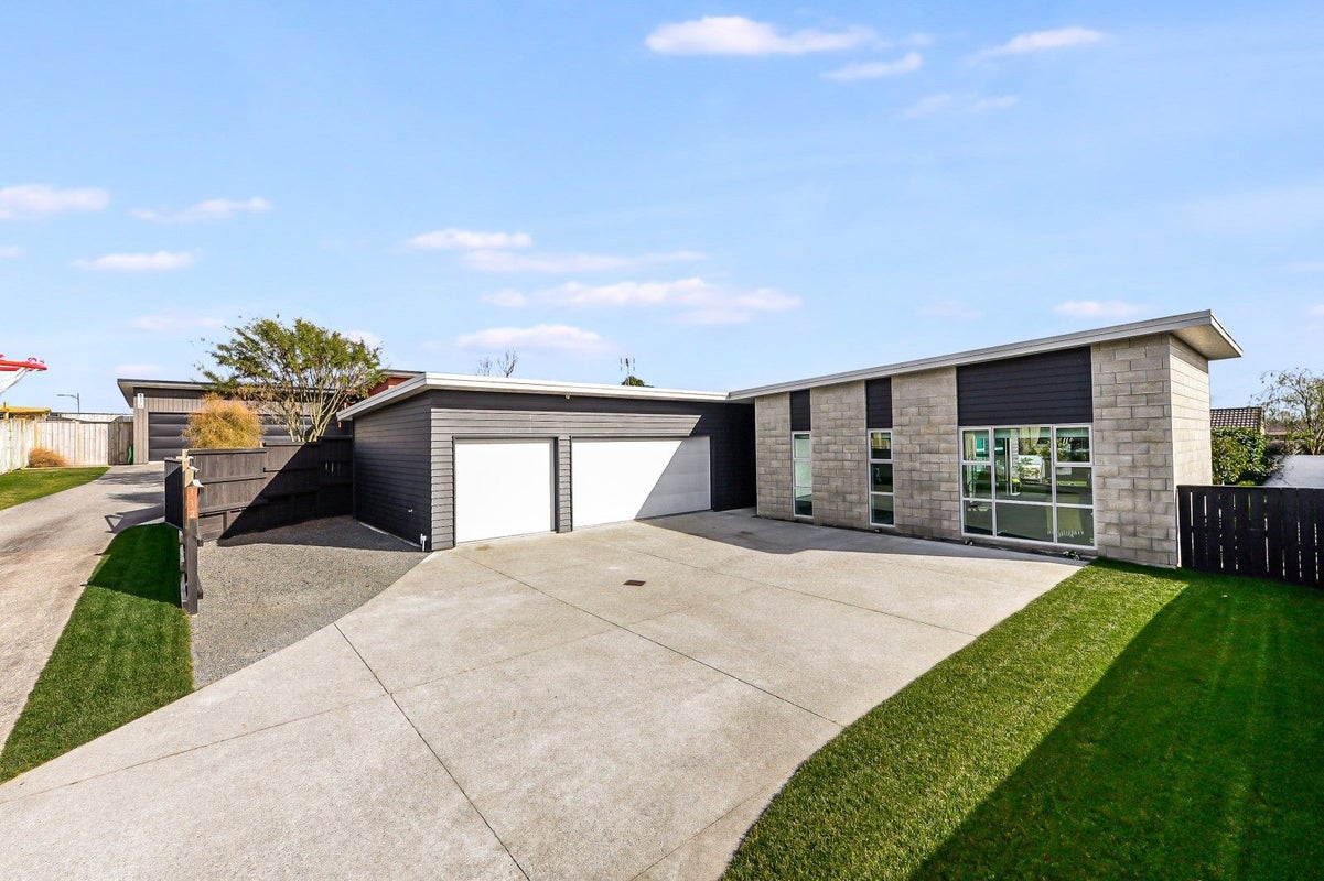 112 Te Huia Drive, Flagstaff, Hamilton - Carousel 1
