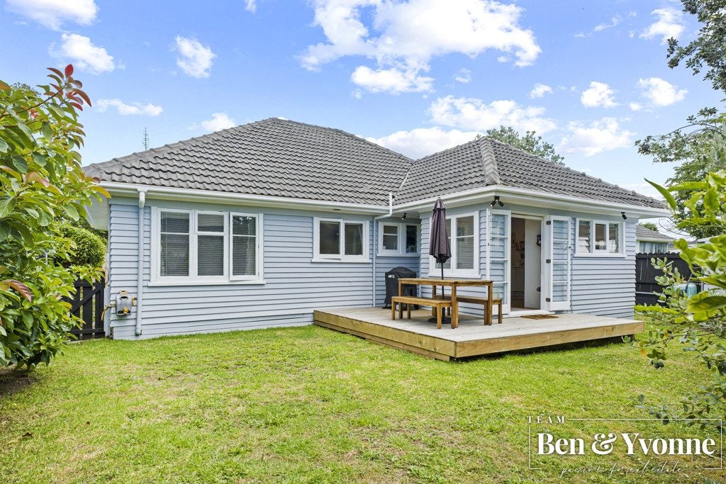 37A Coral Crescent, Panmure, Auckland - Carousel 1