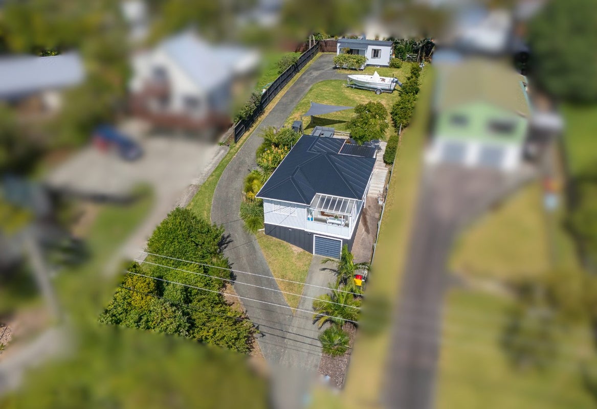 6 Kauri Road, Stanmore Bay, Rodney, Auckland - Carousel 1