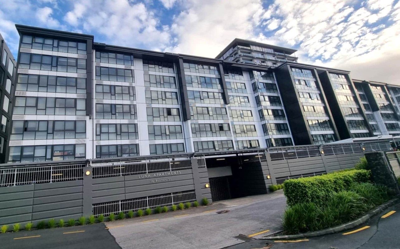 5L/16 Burton Street, Grafton, Auckland - Carousel 1