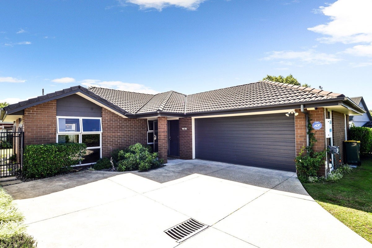 141A Maeroa Road, Maeroa, Hamilton - Carousel 1