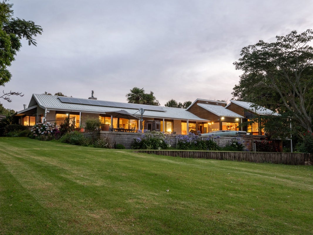 311 Pahoia Road, Whakamarama, Tauranga - Carousel 1