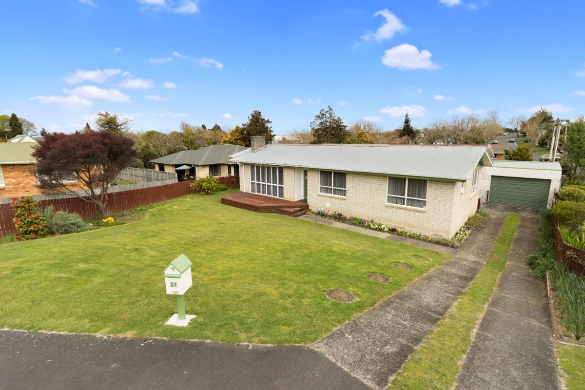 21 Goodall Street, Dinsdale, Hamilton - Carousel 1