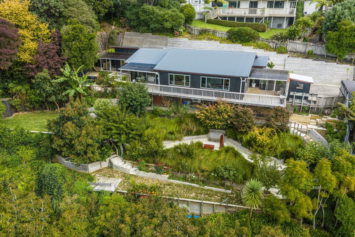 142A Heta Road, Highlands Park, New Plymouth - Carousel 1