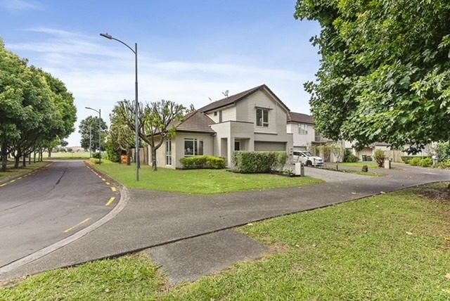 11 Sires Parkway, Takanini, Auckland - Carousel 19