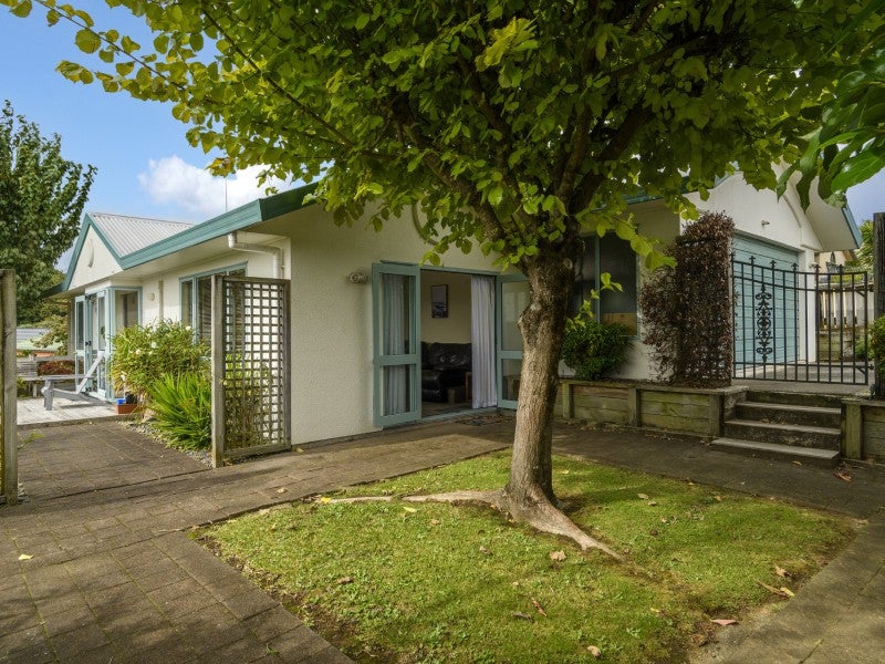 3 Sunvale Place, Gate Pa, Tauranga - Carousel 1