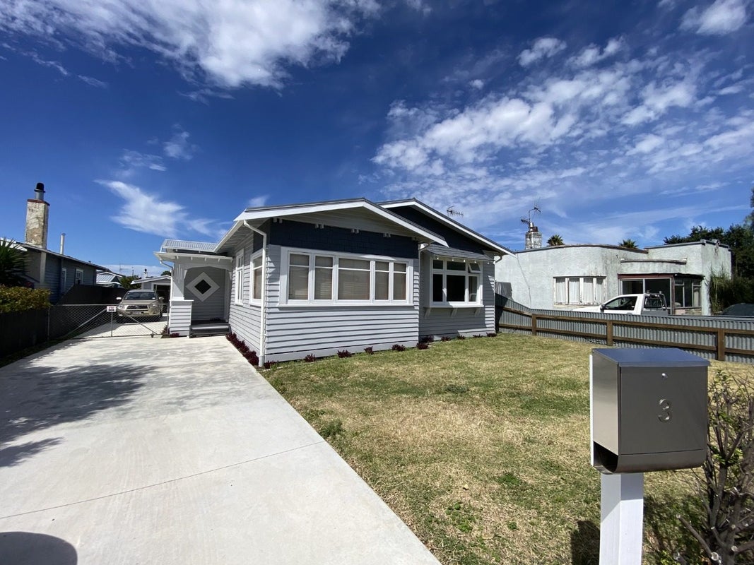 3 Taradale Road, Marewa, Napier - Carousel 1