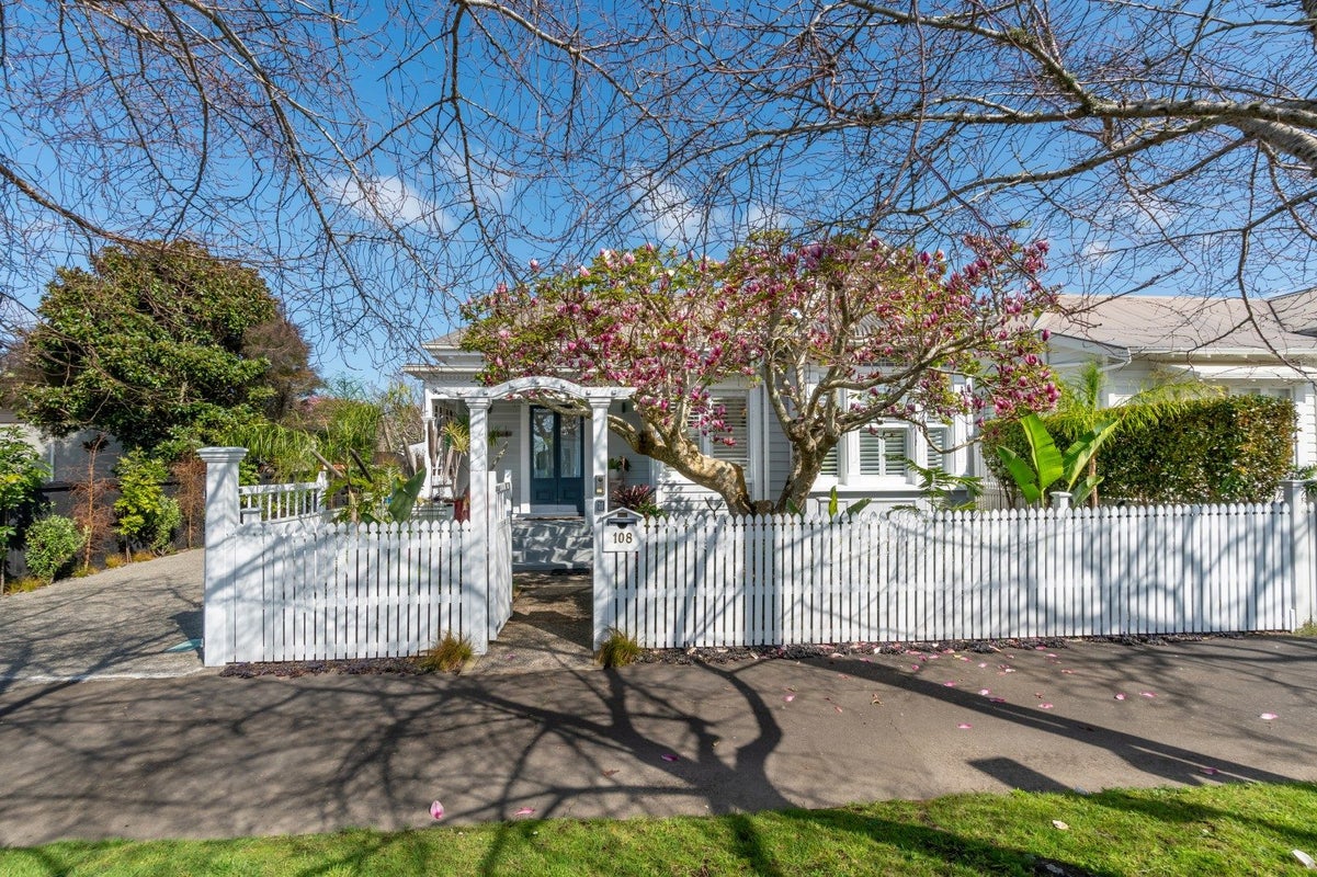 108 Burnley Terrace, Sandringham, Auckland - Carousel 2