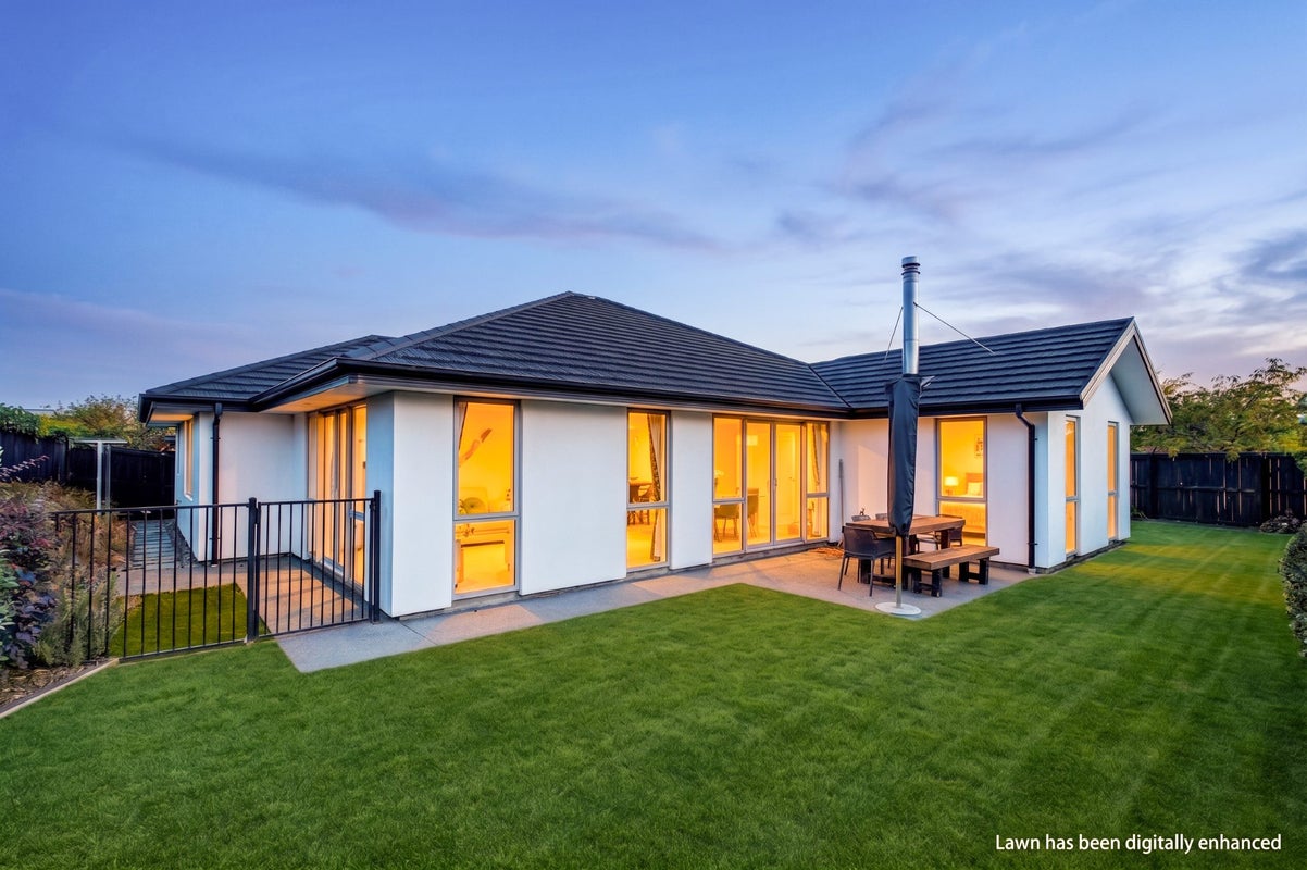 12 Oakdene Place, Halswell, Christchurch - Carousel 2