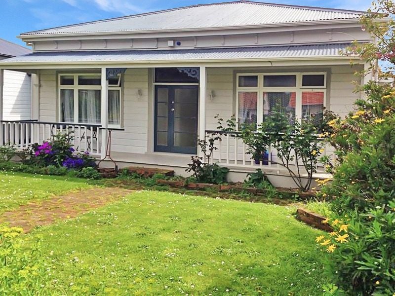 217 College Street, West End, Palmerston North - Carousel 1