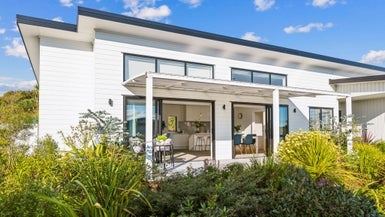12 Takahe Drive, Paraparaumu Beach, Paraparaumu - Carousel 1