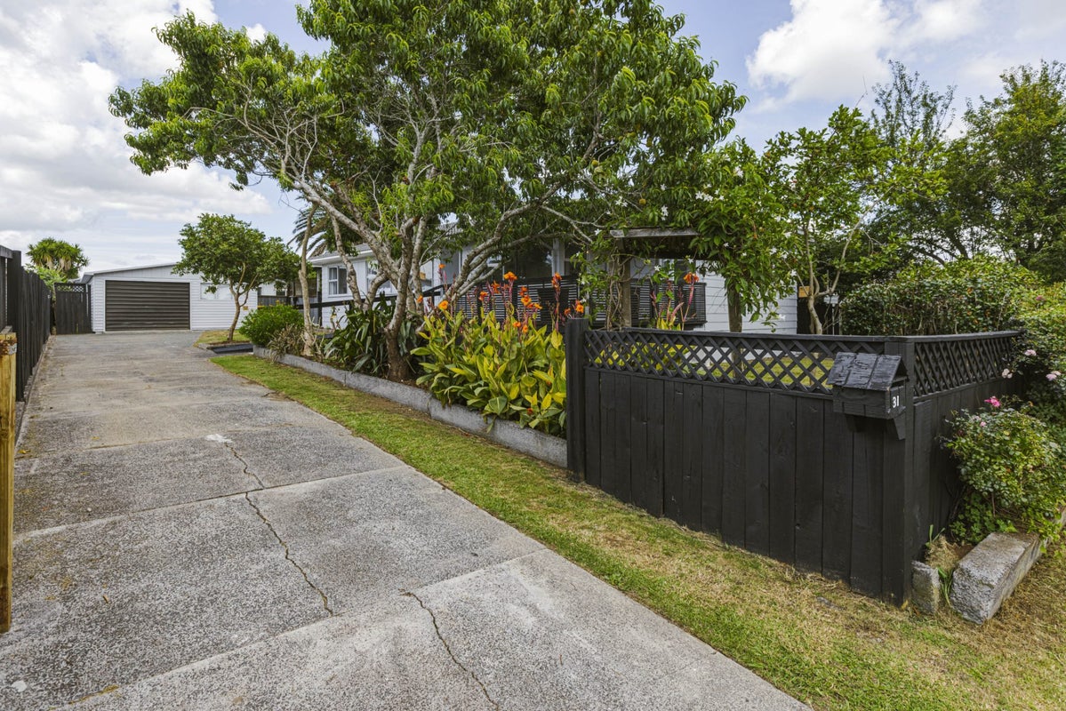 31 Wordsworth Road, Manurewa, Auckland - Carousel 2