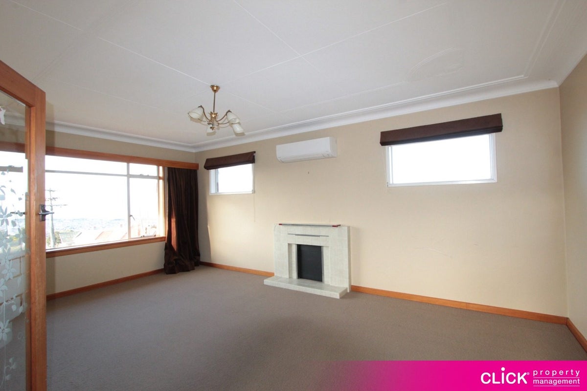 9 Renfrew Street, Balaclava, Dunedin - Carousel 1