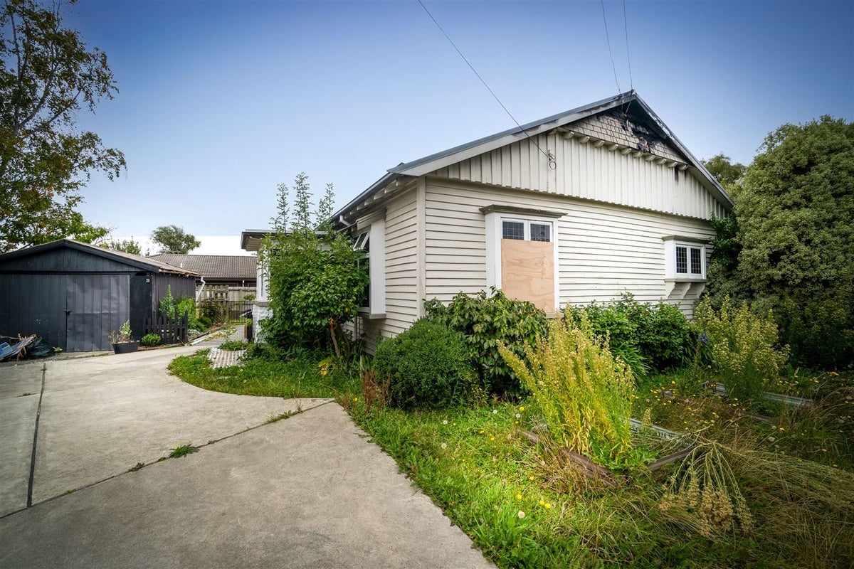 2/28 Northcote Road, Northcote, Christchurch - Carousel 2