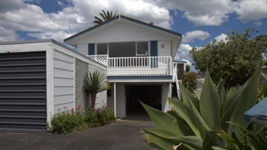 11 Moana Terrace, Maraetai, Auckland - Carousel 1