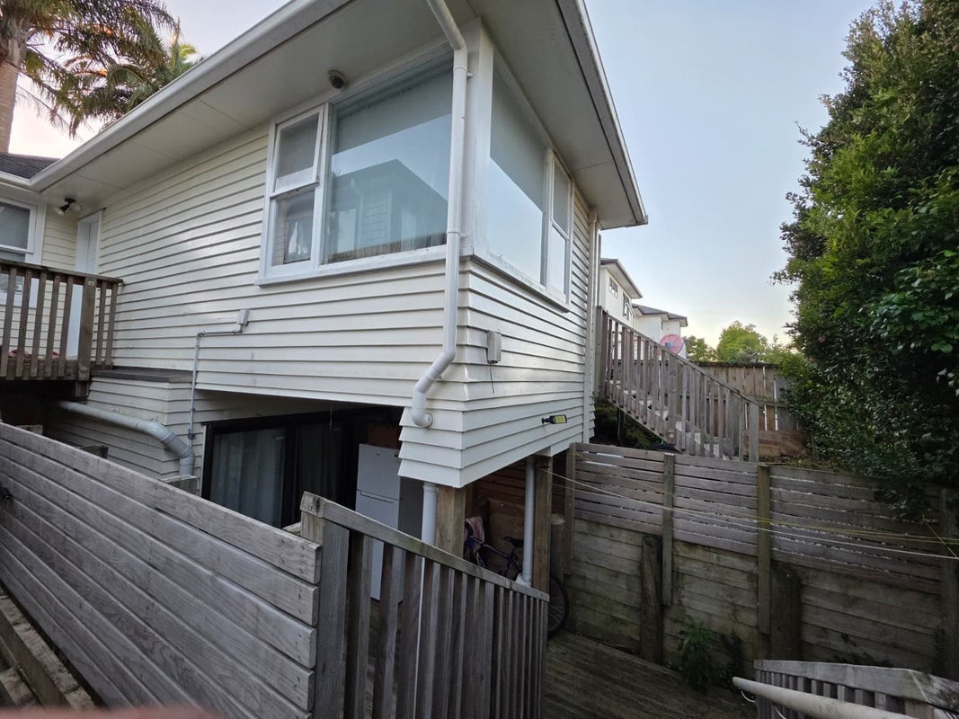 20C Kohekohe Street, New Lynn, Auckland - Carousel 1