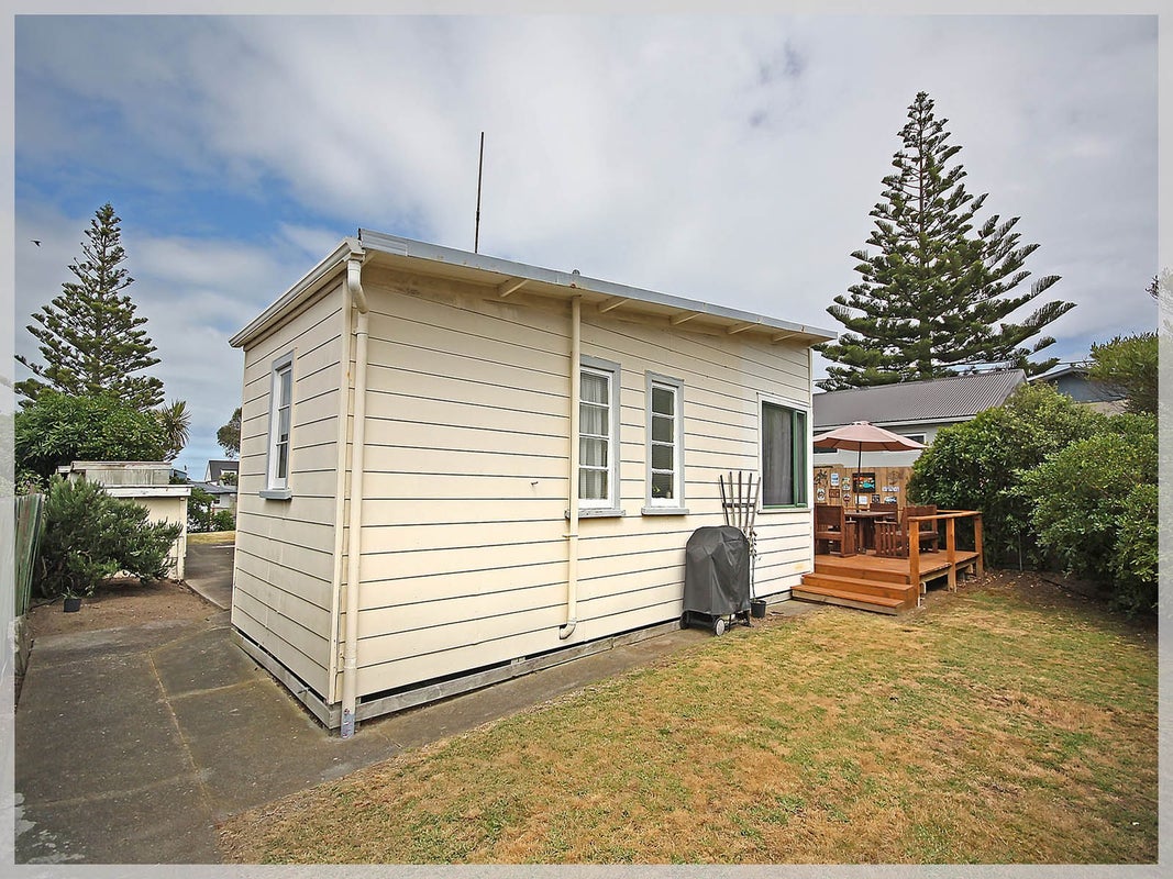 26 Hall Place, Foxton Beach, Foxton - Carousel 17