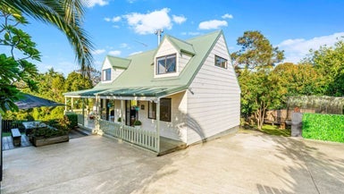 55A Churchill Road, Cockle Bay, Auckland - Carousel 1