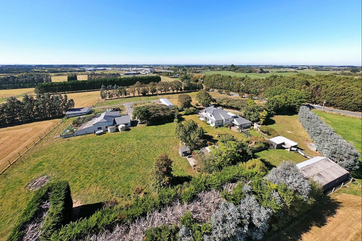 385 East Road, Mill Road - Carousel 2