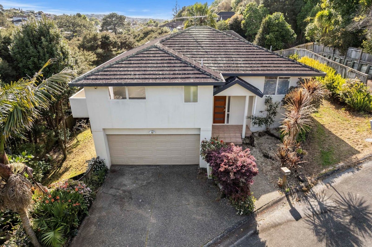 39 Langana Avenue, Browns Bay, Auckland - Carousel 1