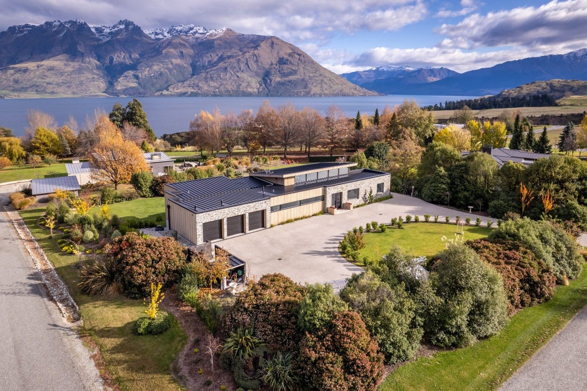 1 Tasman Terrace, Drift Bay, Queenstown - Carousel 28