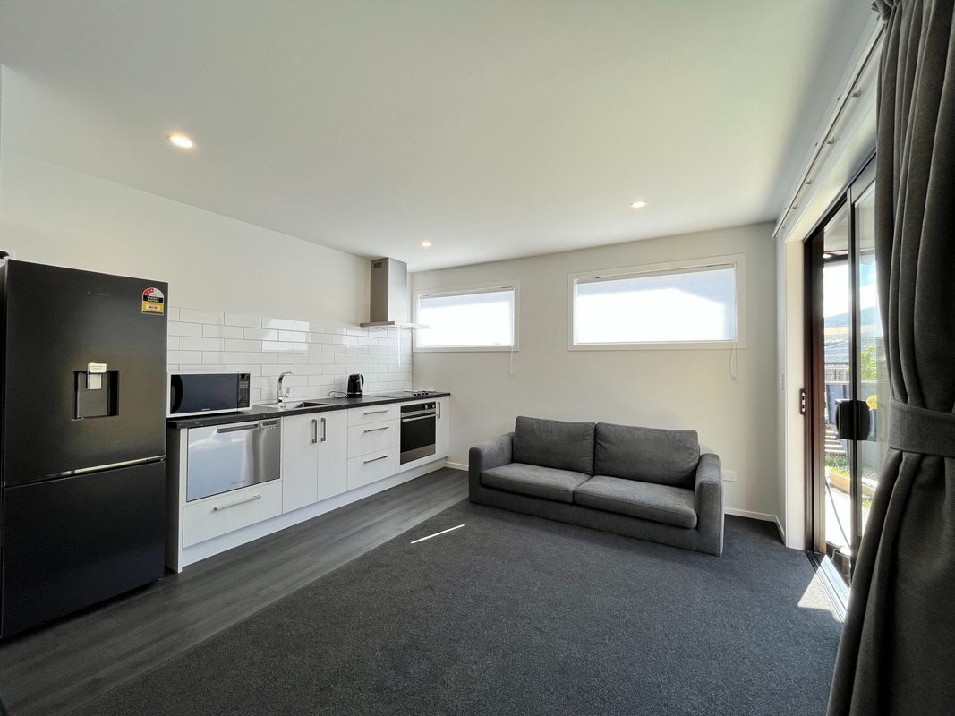 11 Collie Road, Jacks Point, Queenstown - Carousel 2