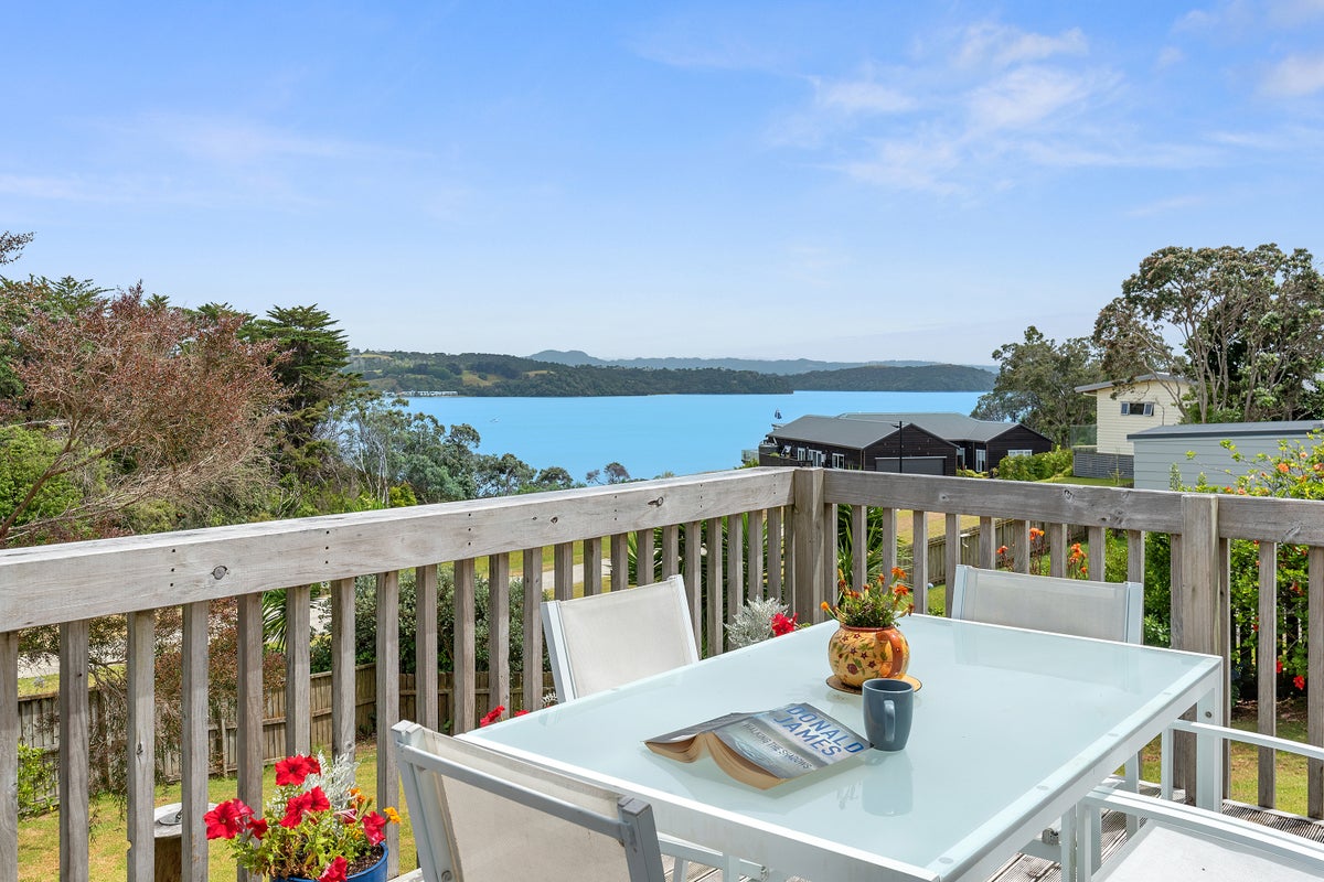 8 Inca Place, Snells Beach, Snells Beach - Carousel 1