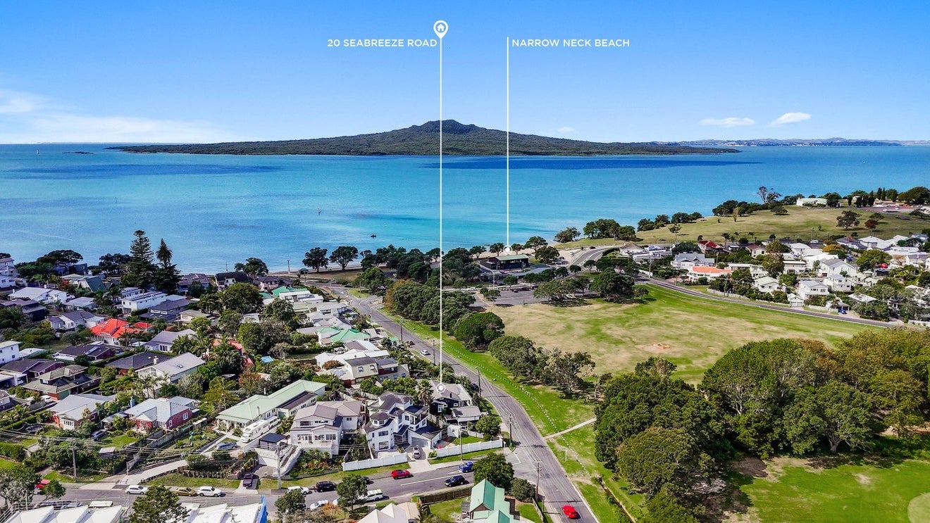 20 Seabreeze Road, Narrow Neck, Auckland - Carousel 1