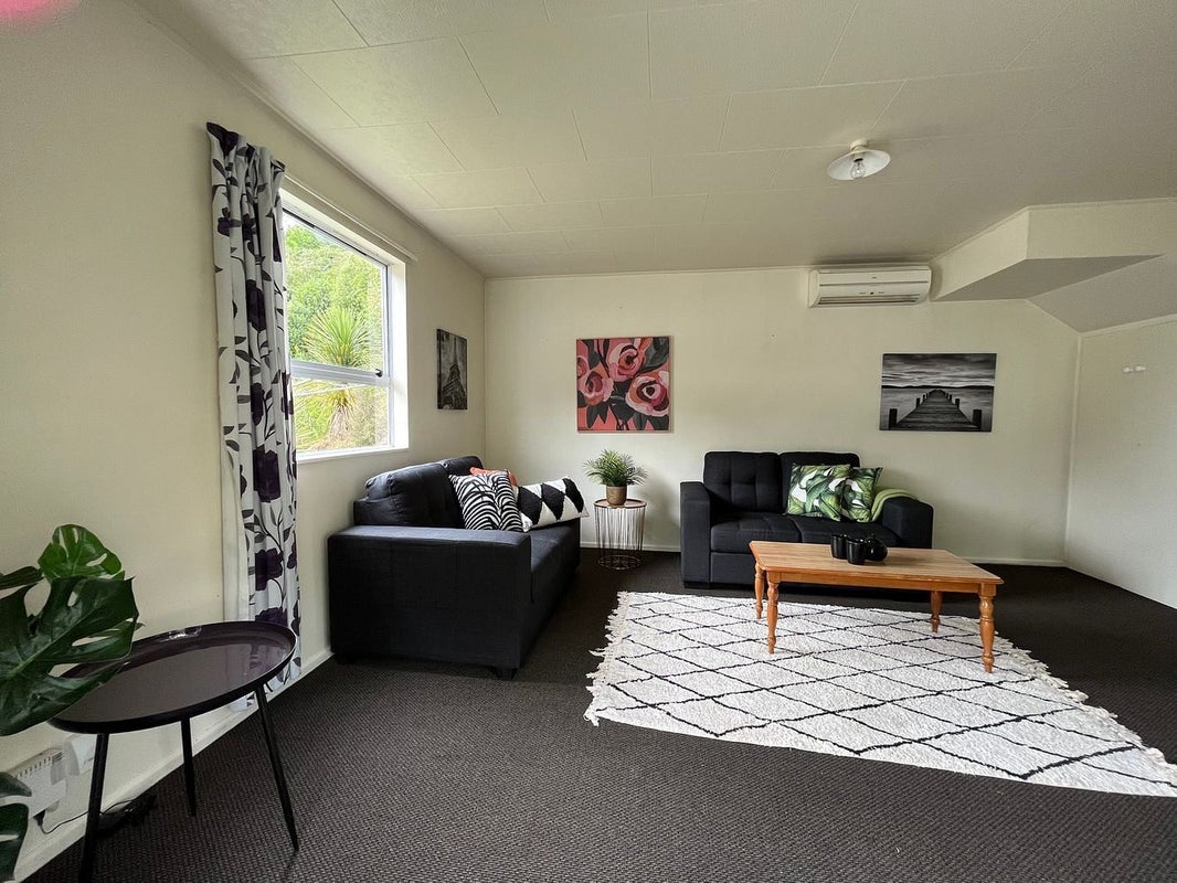 7 Serpentine Avenue, Dunedin Central, Dunedin - Carousel 1