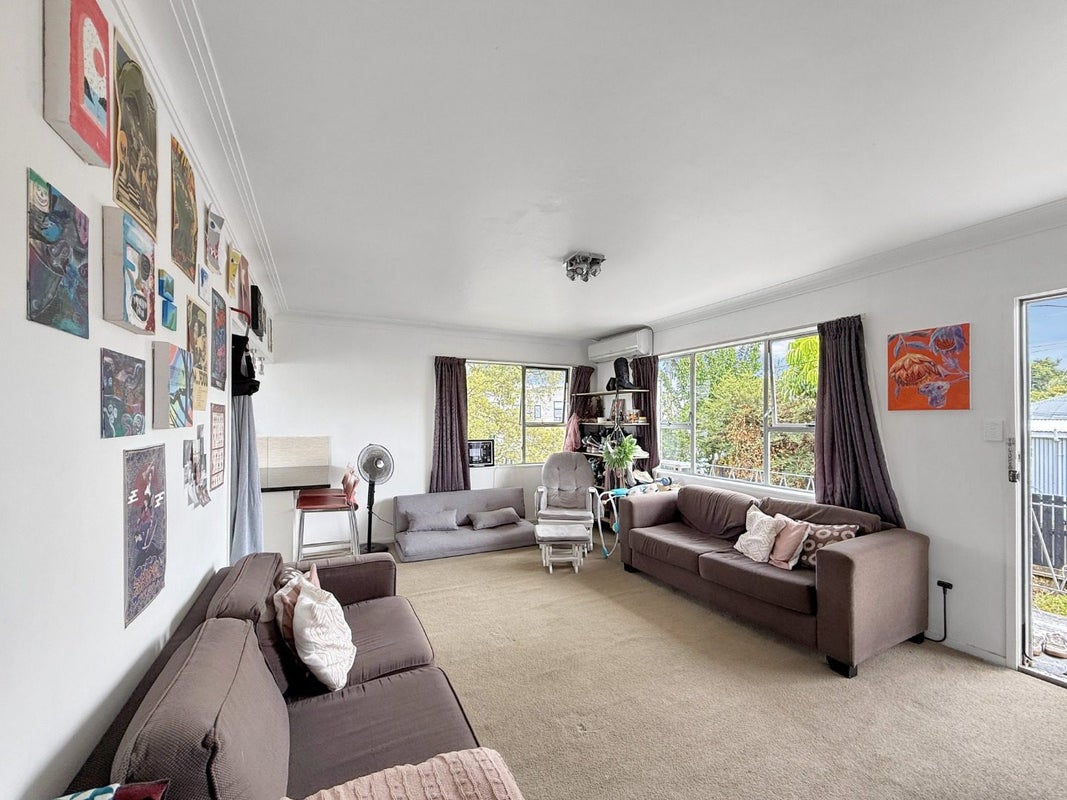 1/138 Richardson Road, Owairaka, Auckland - Carousel 2
