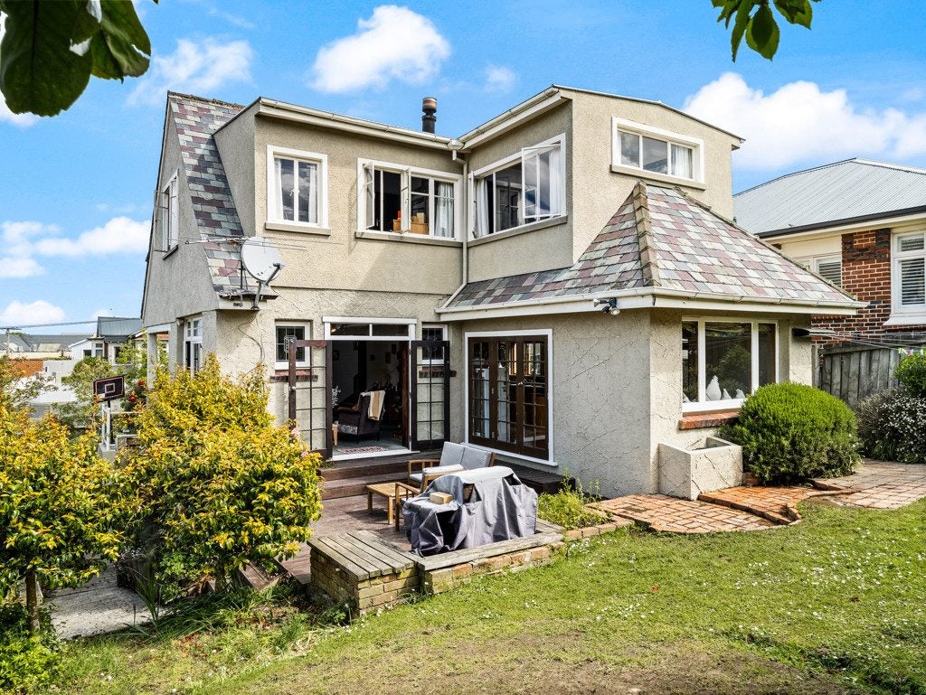 54 Hawthorn Avenue, Mornington, Dunedin - Carousel 1