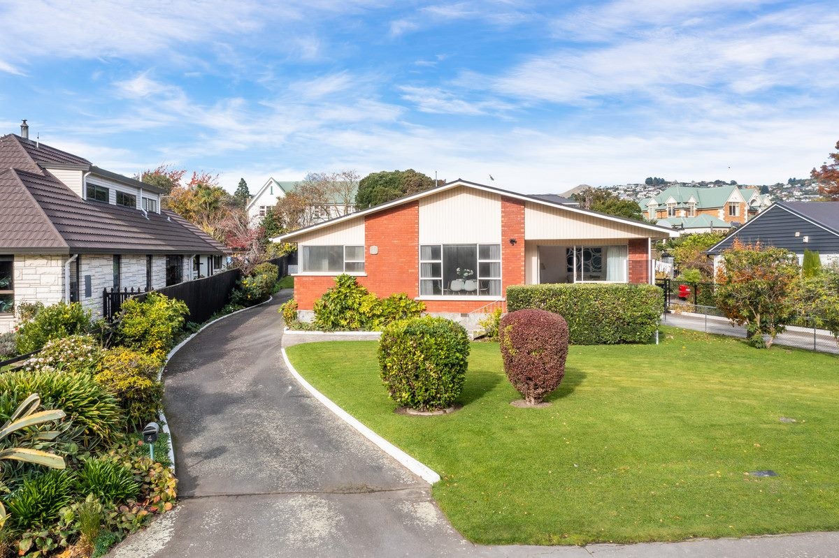 4 Ernlea Terrace, Cashmere, Christchurch - Carousel 1