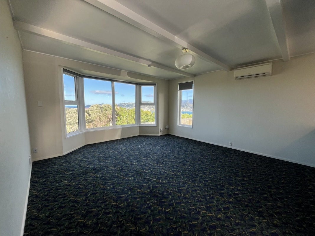 38 Duchess Place, Maupuia, Wellington - Carousel 2