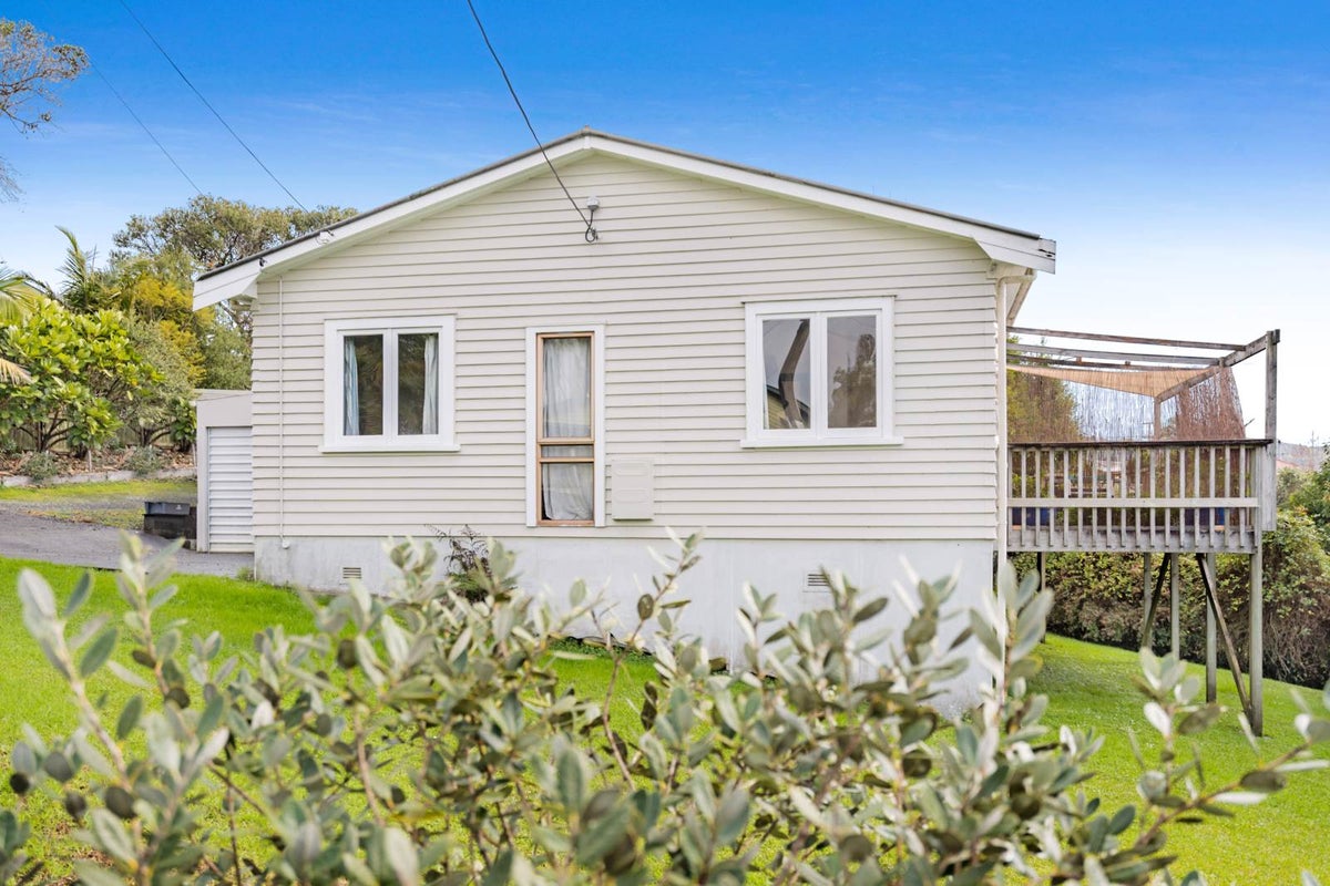 37 Anzac Road, Morningside, Whangarei - Carousel 17