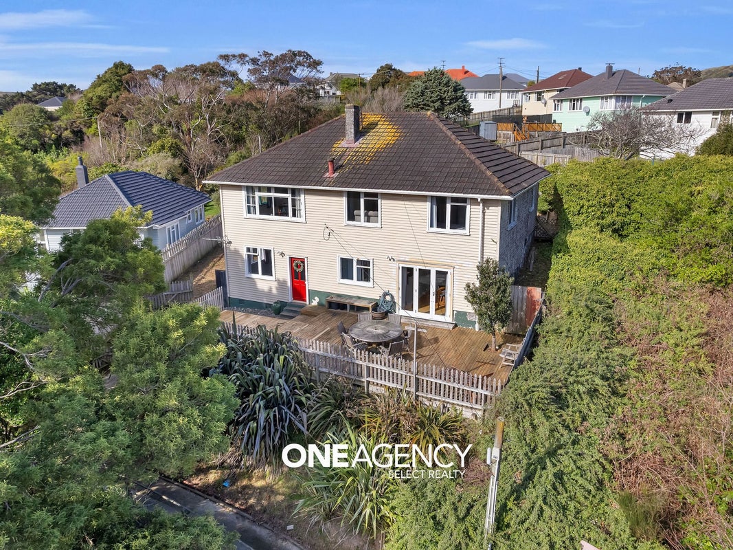 32 Champion Street, Ranui, Porirua - Carousel 1