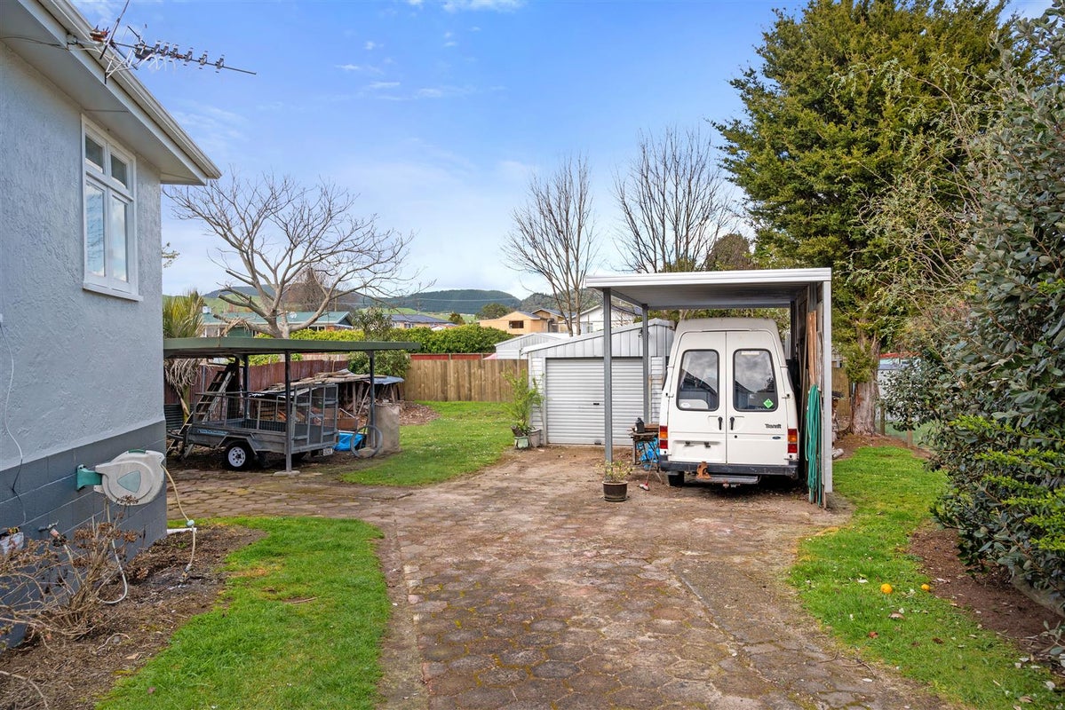 15 Scott Avenue, Owhata, Rotorua - Carousel 2
