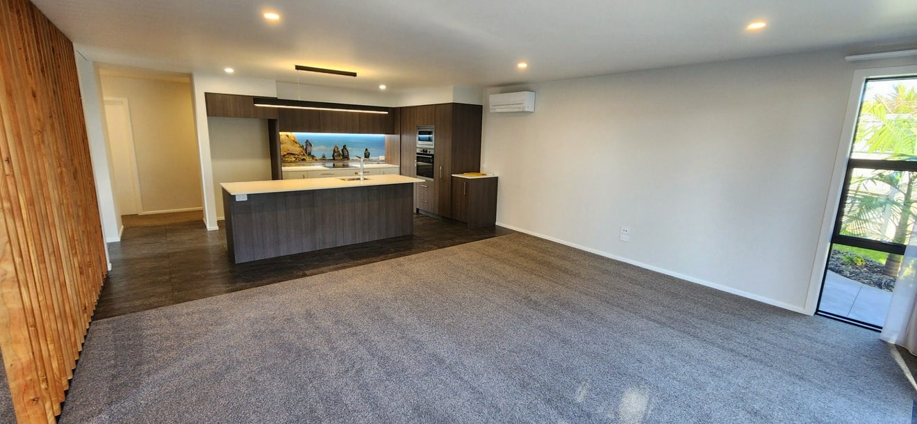 12B Broadmore Street, Vogeltown, New Plymouth - Carousel 2