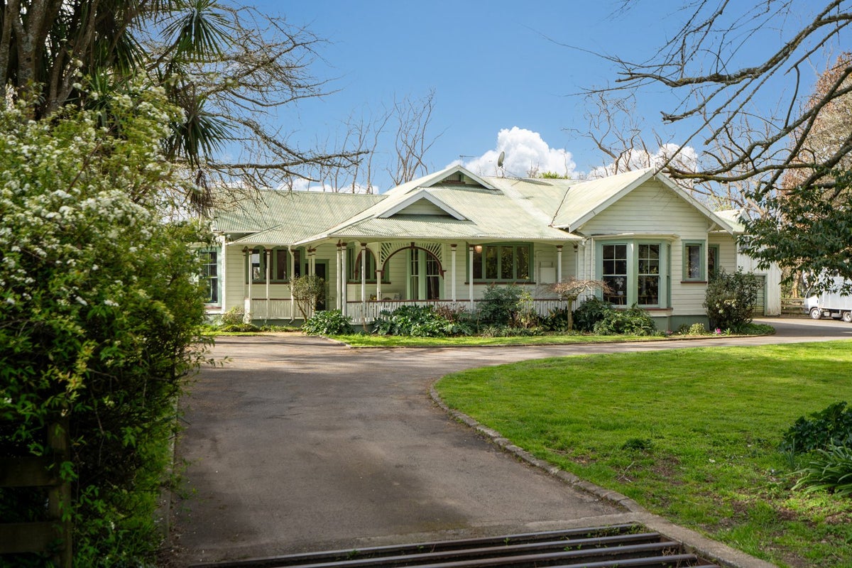 93A Woodside Road, Matangi, Hamilton - Carousel 1