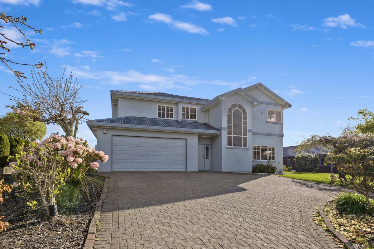 35 Stanley Drive, Lynmore, Rotorua - Carousel 1