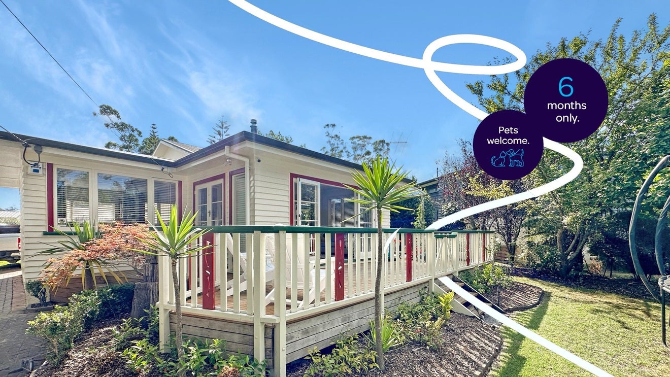 11 Holgate Avenue, Herald Island, Auckland - Carousel 1
