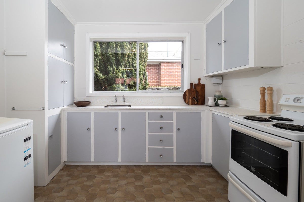 2/108 CHALMERS AVE, Hampstead, ASHBURTON - Carousel 2
