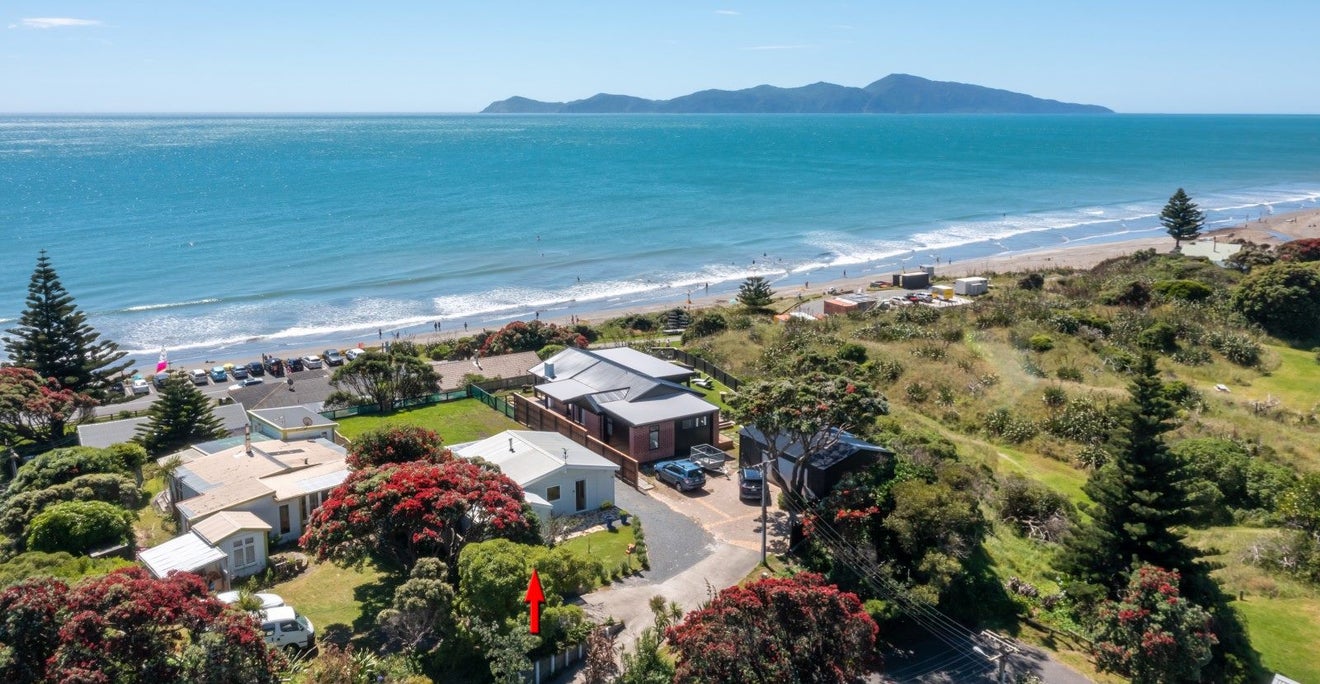 39 Aperahama Street, Paekakariki, Paekakariki - Carousel 2
