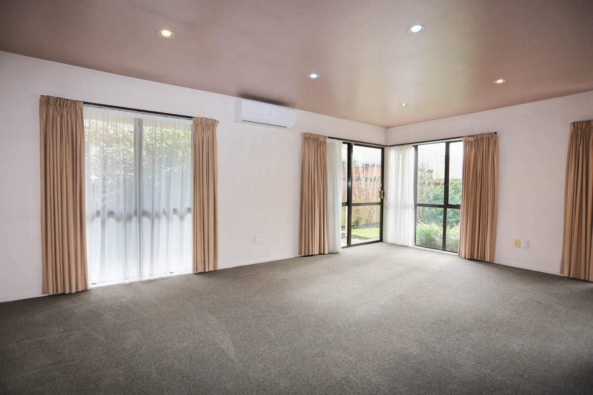 1/90 Proctor Street, Papanui, Christchurch - Carousel 2