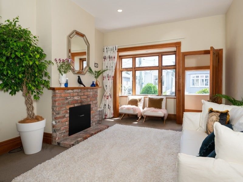 16 Caroline Street, Mount Victoria, Wellington - Carousel 2