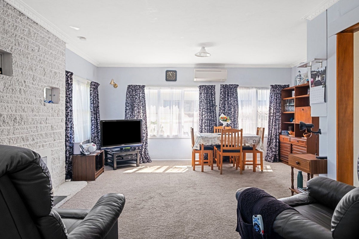 1 Devery Street, Mangapapa, Gisborne - Carousel 2